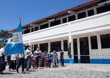 Ampliación de escuela rural contribuye al desarrollo de San Juan Chamelco