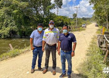 Autoridades de Covial verifican obras en Sayaxché y Las Cruces