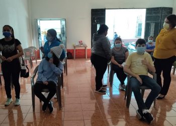 “Menores dan ejemplo al acudir a vacunarse contra el COVID-19”, dice gobernador de Jalapa