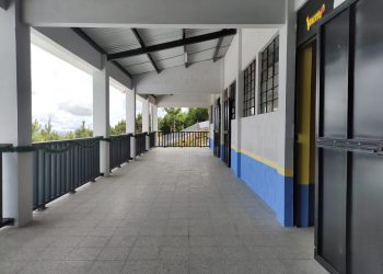 Comunidad de San Juan Sacatepéquez estrena escuela