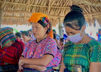 Champerico reconoce legalmente a comunidad agraria Brisas del Mar