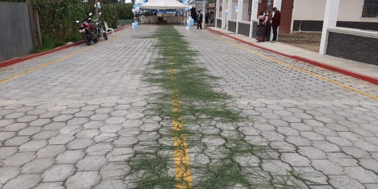 Optimización de camino rural contribuye al progreso de Patzicía