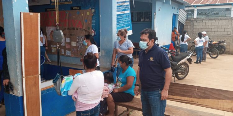 Supervisan vacunación en Centro de Salud de Conguaco, Jutiapa