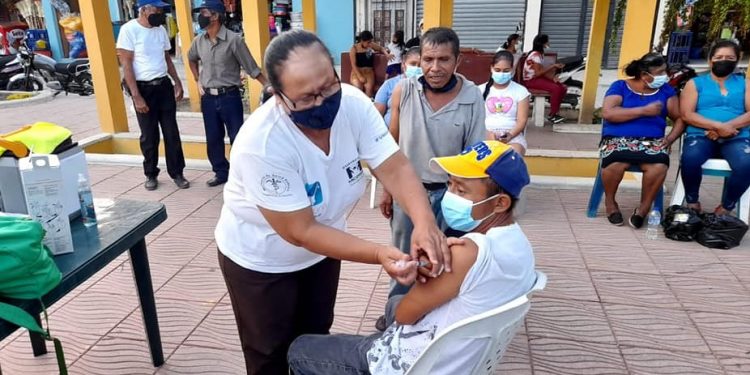 El Progreso alcanza el tercer lugar en vacunación contra el COVID-19 a nivel nacional