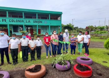 Inauguran huerto medicinal en escuela de Escuintla