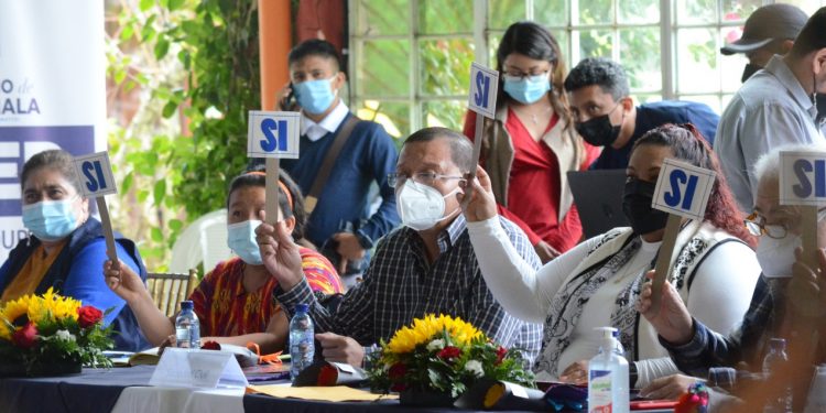 Codede de Guatemala discute avances para el progreso de la población