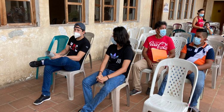 Continúan con vacunación a menores de 12 a 17 años en Suchitepéquez