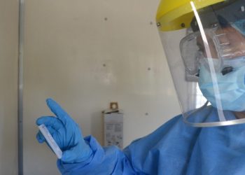 Menos del 14 por ciento de pruebas realizadas dan positivo para COVID-19