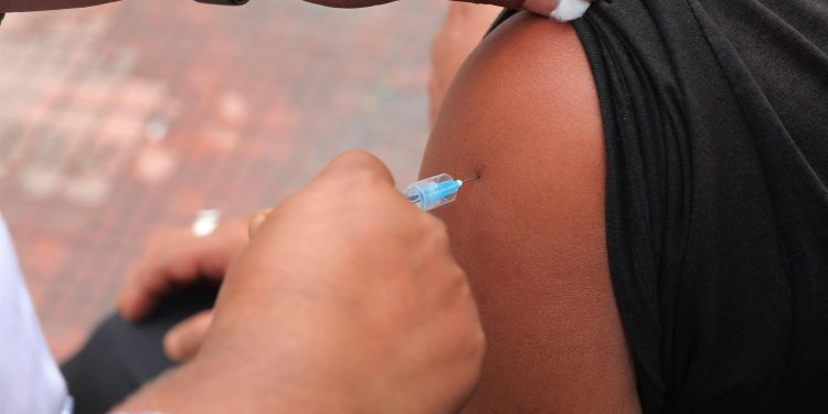 EE. UU. ya obligaba a vacunarse contra ocho enfermedades antes del COVID-19