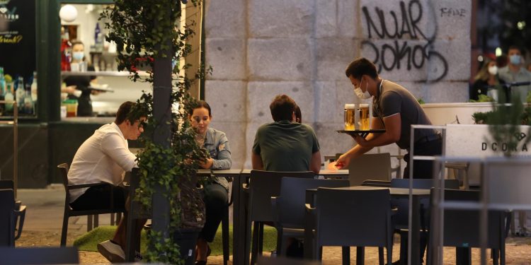 Bruselas pide el certificado COVID-19 en lugares de ocio, culturales y deportivos