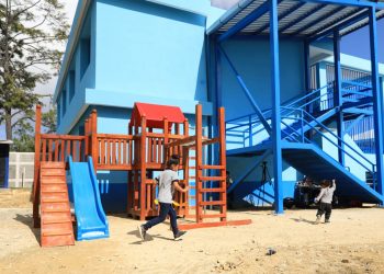 Niños y niñas del caserío San Antonio, Cuilco, cuentan con un centro educativo de gran nivel.