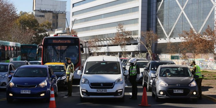 Chile marca un nuevo máximo en casi tres meses, con más de mil 770 nuevos casos de COVID-19
