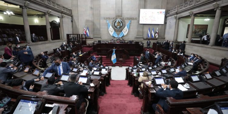 Congreso ratifica estado de sitio en El Estor, Izabal