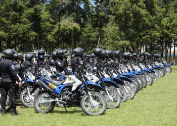Distribuyen 200 motocicletas en 6 comisarías para fortalecer Operativo 6021
