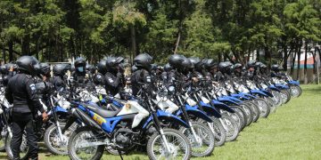 Distribuyen 200 motocicletas en 6 comisarías para fortalecer Operativo 6021