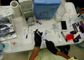 EMA: dosis de refuerzo es “segura y eficaz”, pero no está claro cuándo ponerla