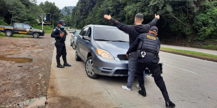 Unidades de la PNC efectúan recorridos de seguridad y prevención en el territorio