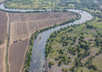 Buscan evitar daños en Nueva Concepción por desbordamiento del río Coyolate