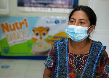 Lucía, la madre con fe cuya hija vencerá la desnutrición