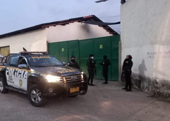Fuerzas de seguridad efectúan allanamientos de combate al crimen