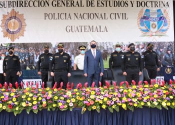 Capacitan a agentes de la PNC en comando de operaciones antinarcóticas