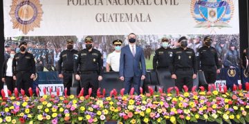 Capacitan a agentes de la PNC en comando de operaciones antinarcóticas