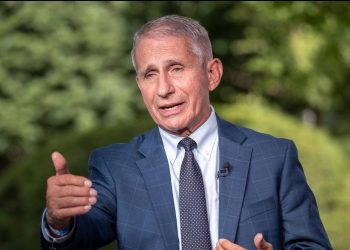 EE. UU. admite que la nueva variante podría haber llegado ya sin ser detectada