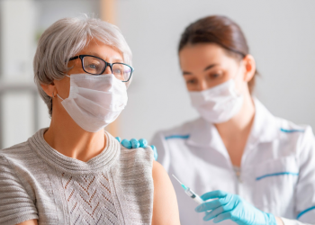 Buenos Aires comienza aplicación de tercera dosis en mayores de 50 años