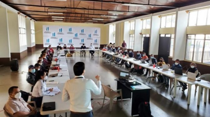 Capacitación de personal municipal sobre uso del Siprocode