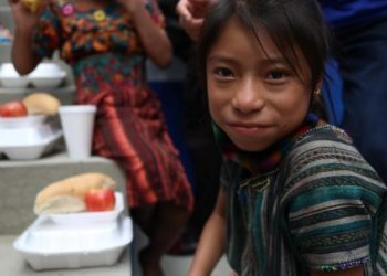 Comedor social en San Juan Sacatepéquez