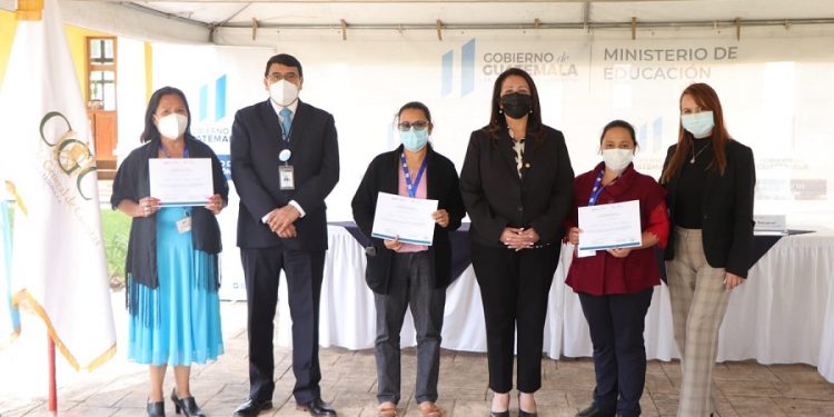 Concluye curso modelo de capacitación para OPF