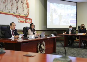 El presidente Alejandro Giammattei participò en la II Feria virtual de becas de Segeplan