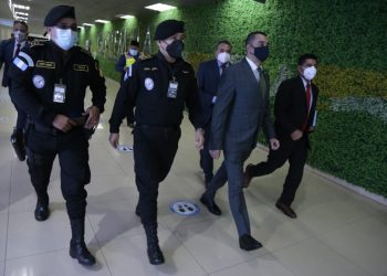 Efectúan supervisión antinarcótica en el Aeropuerto Internacional La Aurora