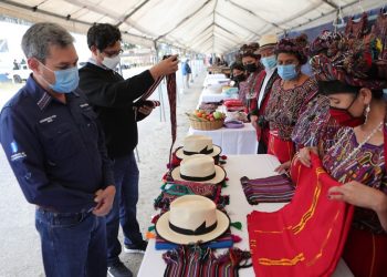 Feria de emprendimiento en Quiché