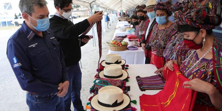 Feria de emprendimiento en Quiché