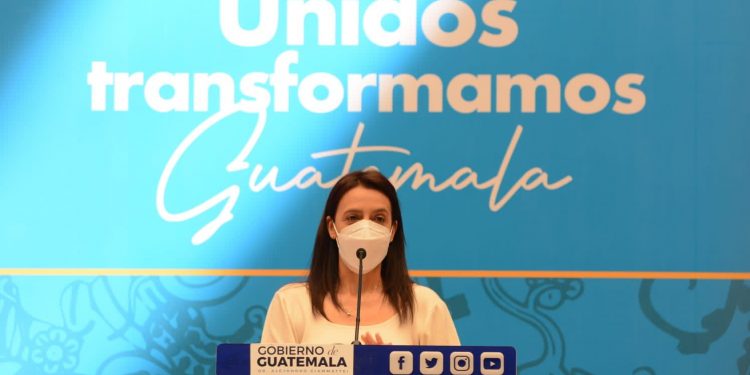 Autoridades de Salud establecen Mesa Temática de la Primera Infancia