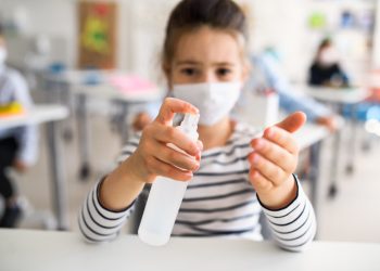 Salud y Educación trabajan protocolos para regreso a clases