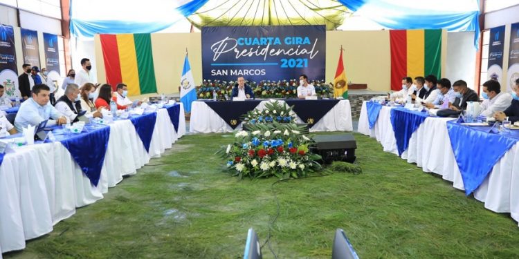 Reunión de gabinete con alcaldes de San Marcos.