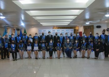 Más de 100 personas se profesionalizan en gerencia pública y gestión del conocimiento