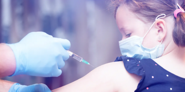 Italia se plantea vacunar a los niños de 5 a 11 años a finales de año