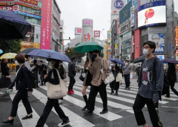 Japón revisará restricciones fronterizas para viajes de negocios y estudios
