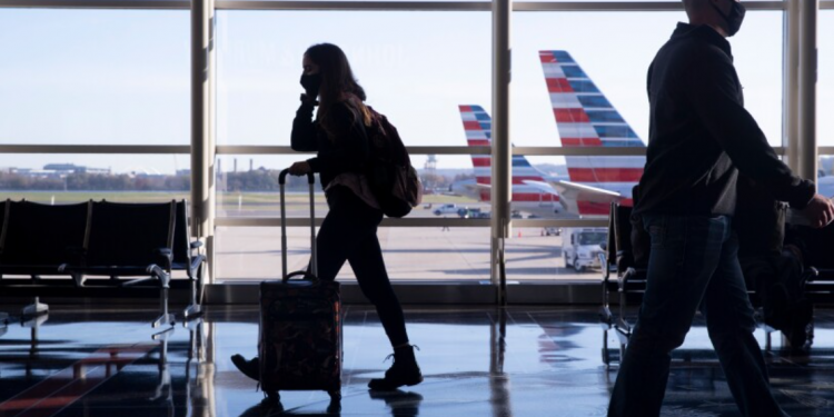 Viajeros del Reino Unido vacunados pueden entrar desde hoy en EE. UU.