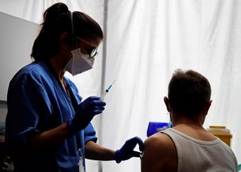 OMS alerta de 700 mil muertes por COVID-19 en Europa de aquí a primavera