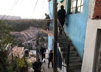 Ejecutan 23 allanamientos en seguimiento a casos de extorsión