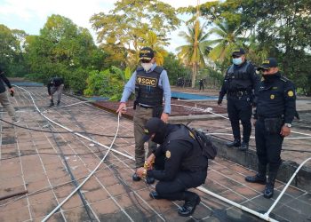 PNC localiza antenas receptoras de señal para celulares en cárceles Pavón y Canadá