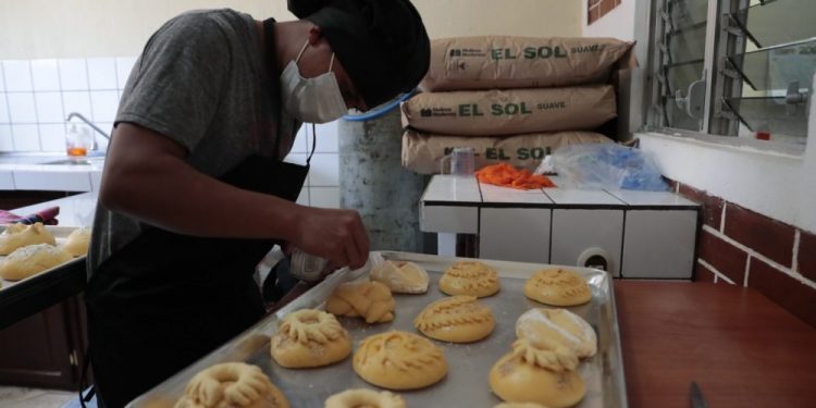 Lanzan jornada de certificación de competencias para guatemaltecos en California