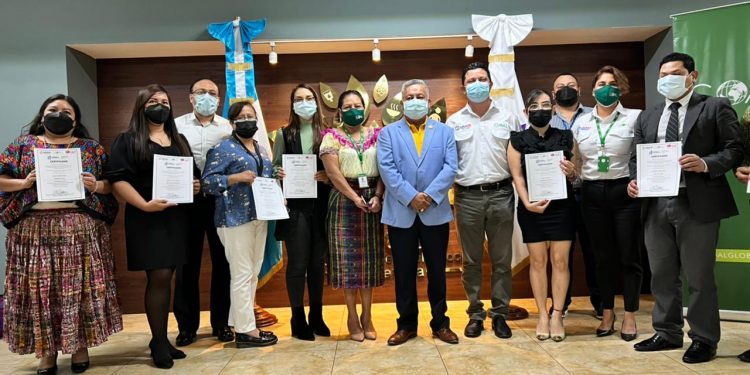 Mides finaliza plan de desarrollo de capacidades de su personal