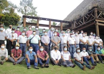 Dan seguimiento a proceso de consulta por extracción minera en Izabal