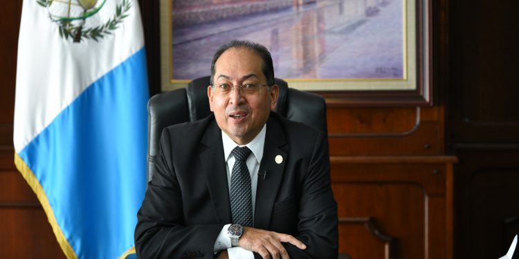 Banguat: Guatemala presenta panorama positivo en crecimiento económico