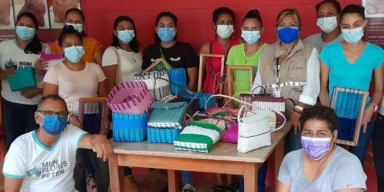 SOSEP ayuda a vecinas de Petén a mejorar sus ingresos económicos